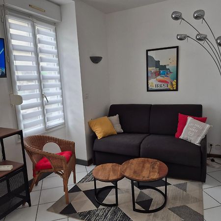 Urban Chic 44 M2 Apartment Brest Ngoại thất bức ảnh